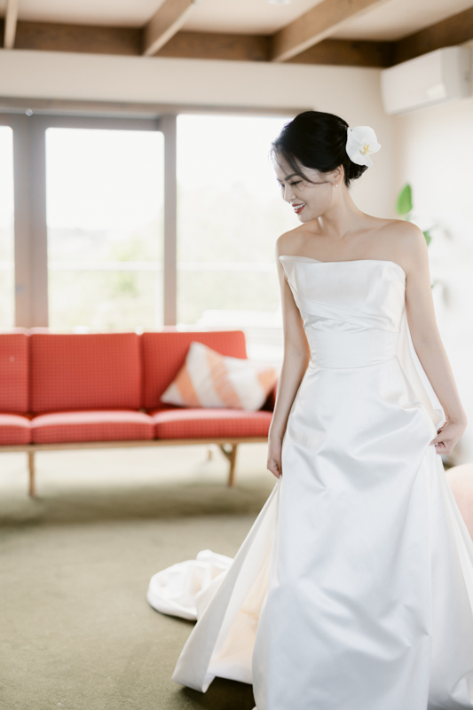 Melbourne wedding photography - Light wedding dress styling and matching